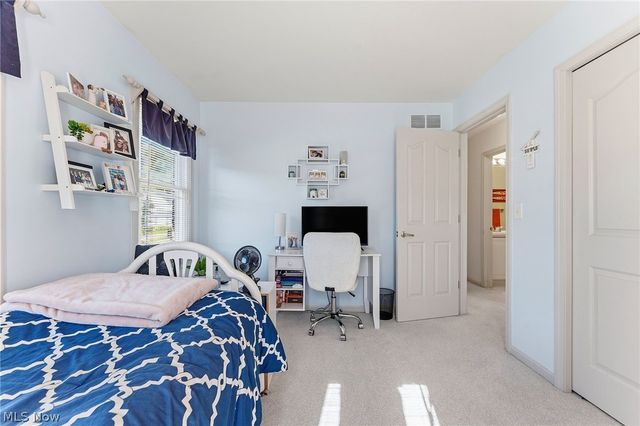9187 Davis Way, Twinsburg, OH 44087