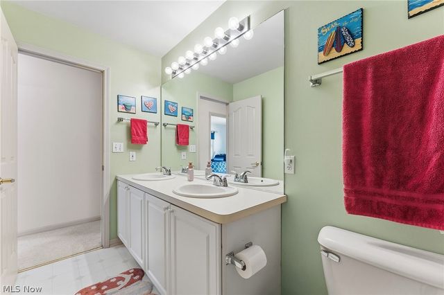 9187 Davis Way, Twinsburg, OH 44087
