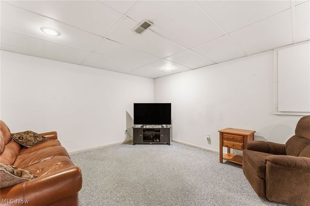 9187 Davis Way, Twinsburg, OH 44087