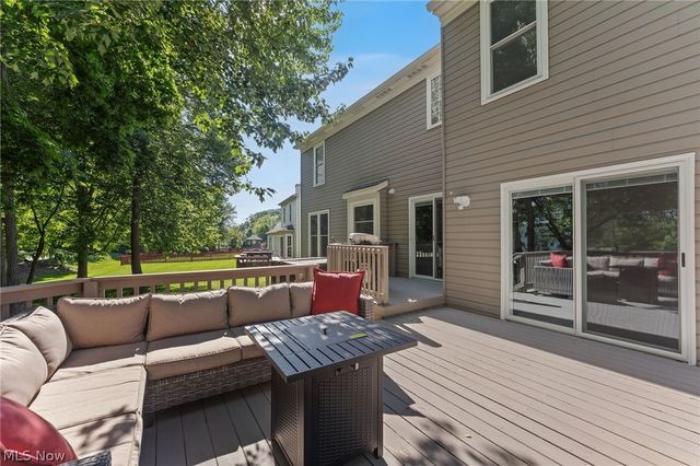 9187 Davis Way, Twinsburg, OH 44087