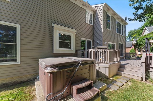 9187 Davis Way, Twinsburg, OH 44087