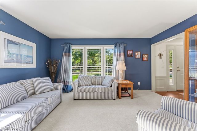 9187 Davis Way, Twinsburg, OH 44087