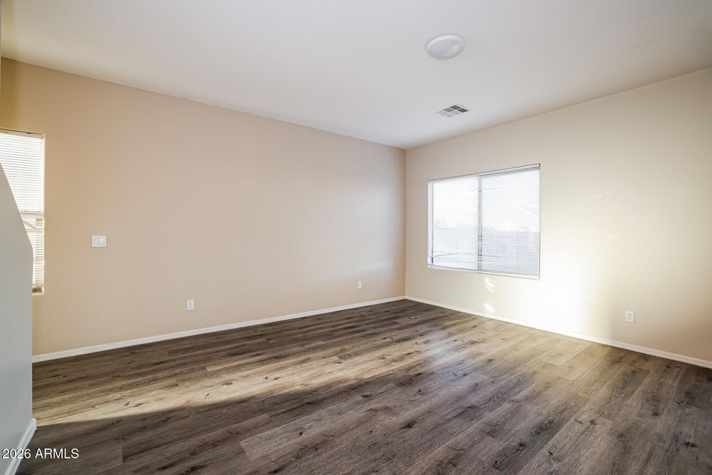 5015 S 6TH Way, Phoenix, AZ 85040 — photo 5