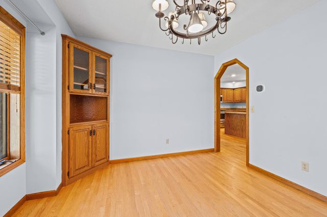 5705 Lois Lane, Shoreview, MN 55126