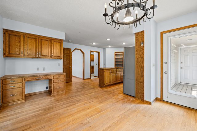 5705 Lois Lane, Shoreview, MN 55126
