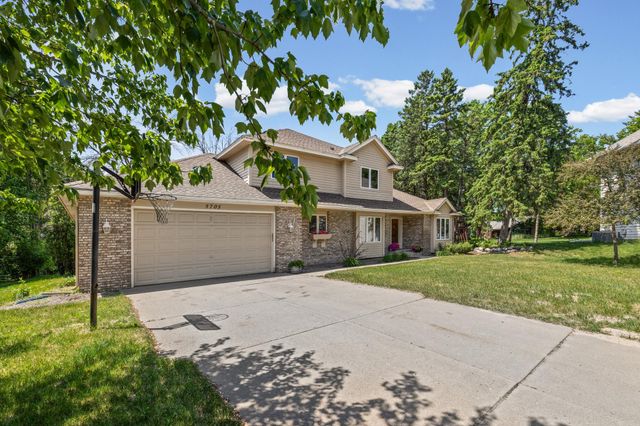 5705 Lois Lane, Shoreview, MN 55126