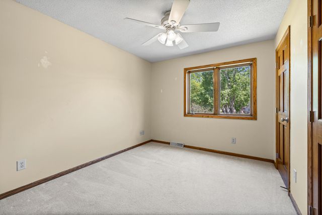 5705 Lois Lane, Shoreview, MN 55126