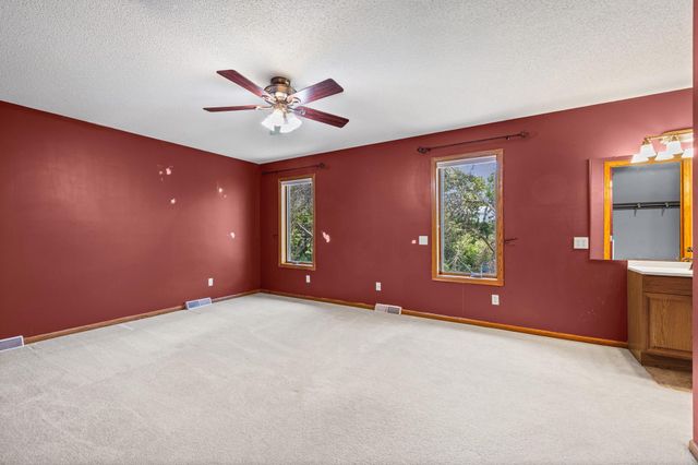 5705 Lois Lane, Shoreview, MN 55126