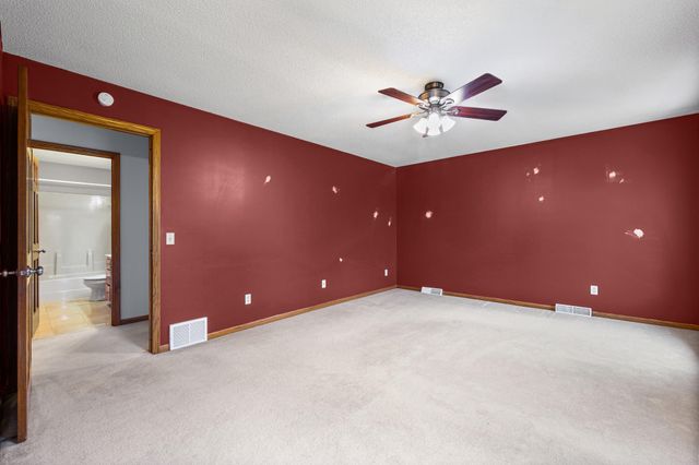 5705 Lois Lane, Shoreview, MN 55126