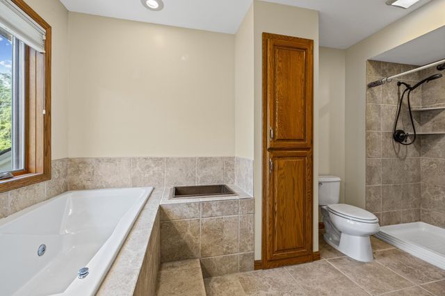 5705 Lois Lane, Shoreview, MN 55126