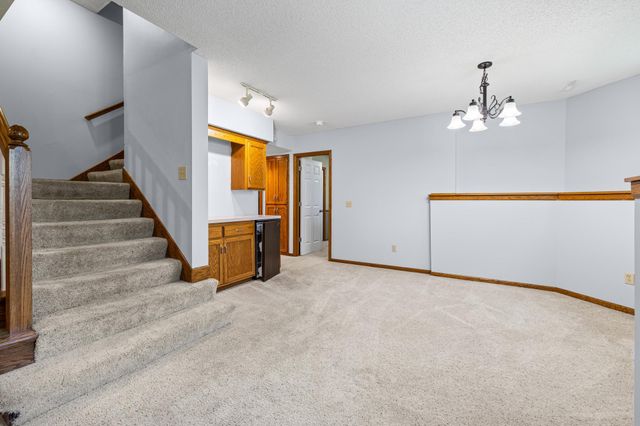 5705 Lois Lane, Shoreview, MN 55126