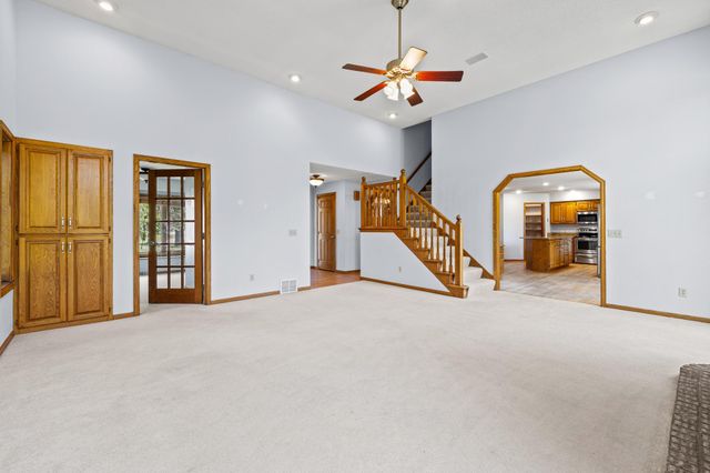 5705 Lois Lane, Shoreview, MN 55126