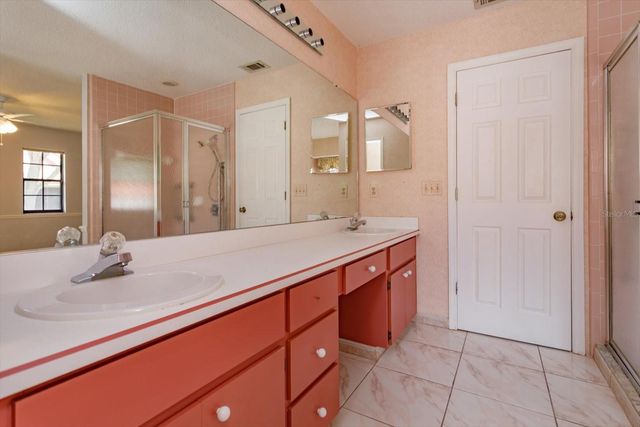8266 AMBROSE COVE WAY, Orlando, FL 32819