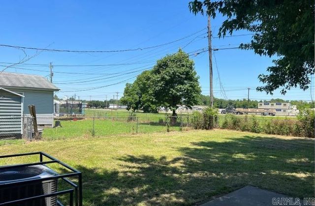 5105 N Woodland Dr, North Little Rock, AR 72117