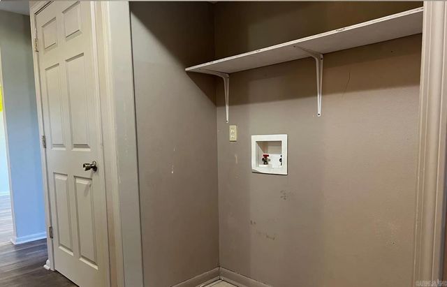 5105 N Woodland Dr, North Little Rock, AR 72117