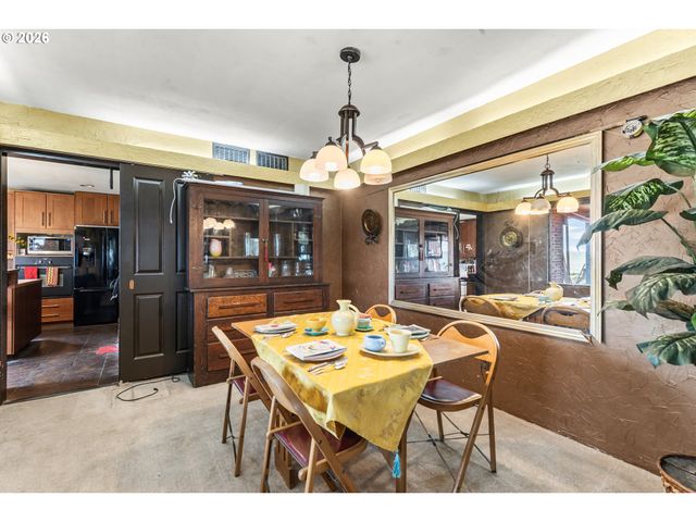 24 Ne MOUNT HEBRON Dr, Pendleton, OR 97801