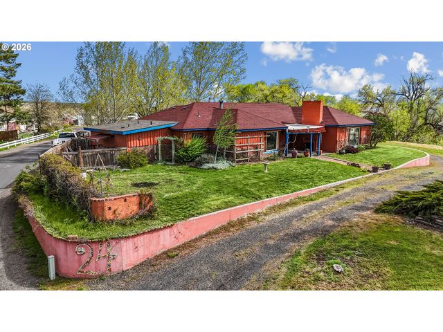 24 Ne MOUNT HEBRON Dr, Pendleton, OR 97801