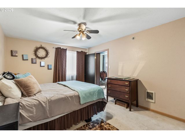 24 Ne MOUNT HEBRON Dr, Pendleton, OR 97801