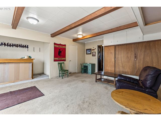 24 Ne MOUNT HEBRON Dr, Pendleton, OR 97801