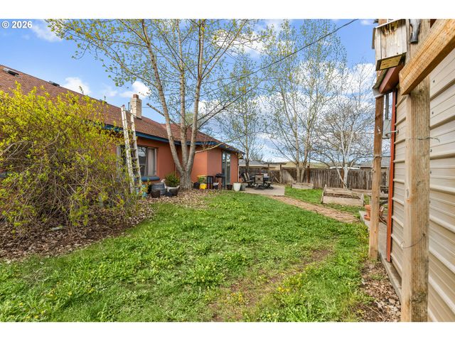 24 Ne MOUNT HEBRON Dr, Pendleton, OR 97801