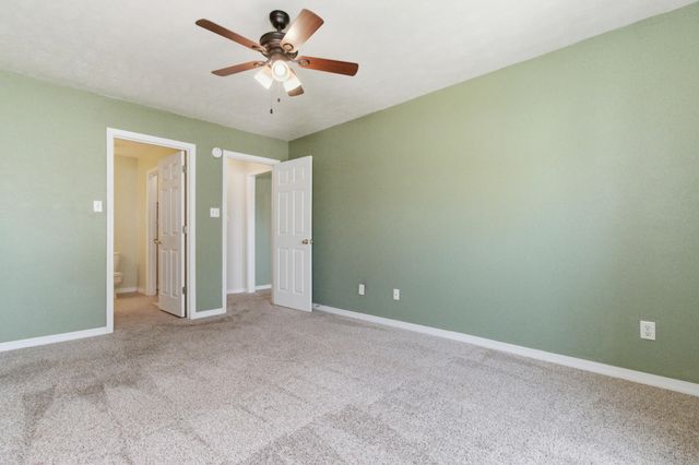 1926 Meadowbrook Drive, West Plains, MO 65775