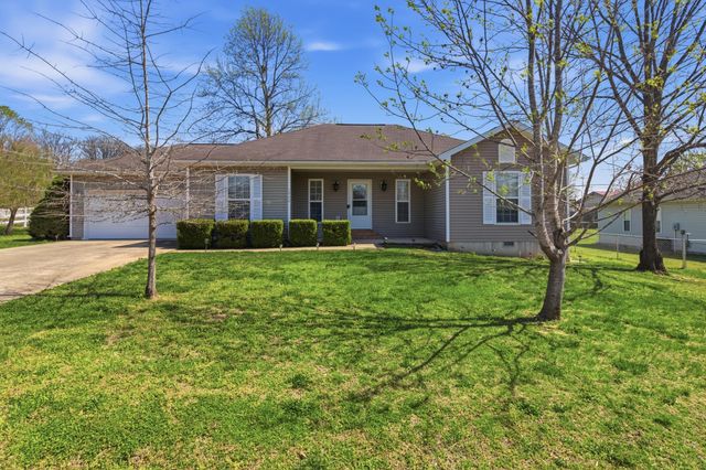 1926 Meadowbrook Drive, West Plains, MO 65775