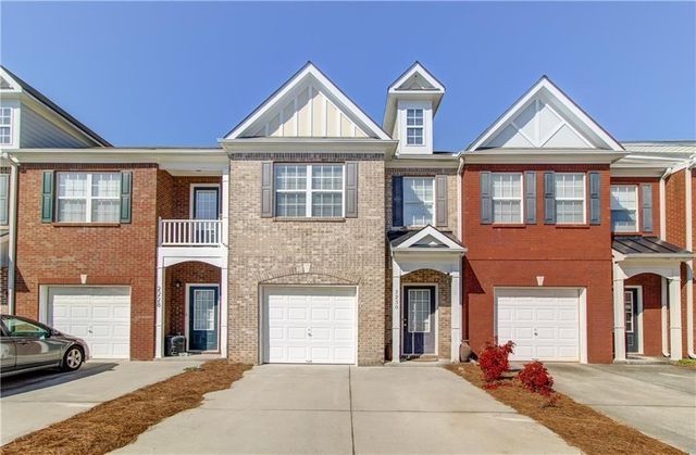 2230 Hawks Bluff Trail, Lawrenceville, GA 30044
