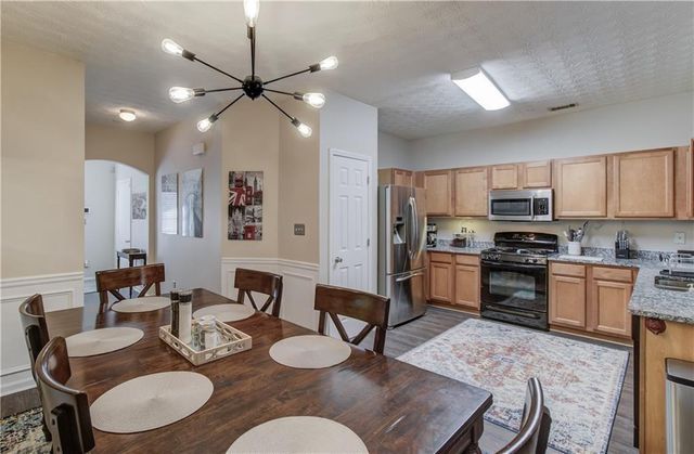 2230 Hawks Bluff Trail, Lawrenceville, GA 30044