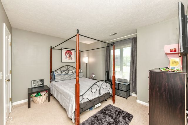 5479 Deer Creek Avenue, Indianapolis, IN 46254