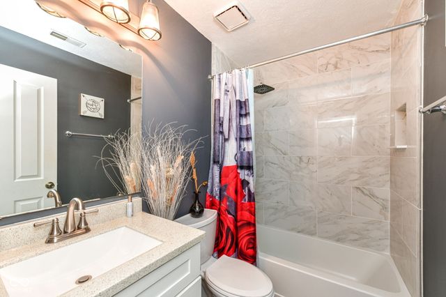 5479 Deer Creek Avenue, Indianapolis, IN 46254