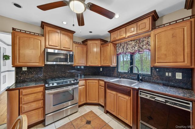 155 Pine Tree Road, Monroe, NY 10950