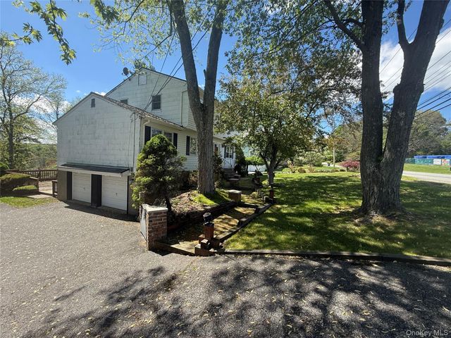 155 Pine Tree Road, Monroe, NY 10950