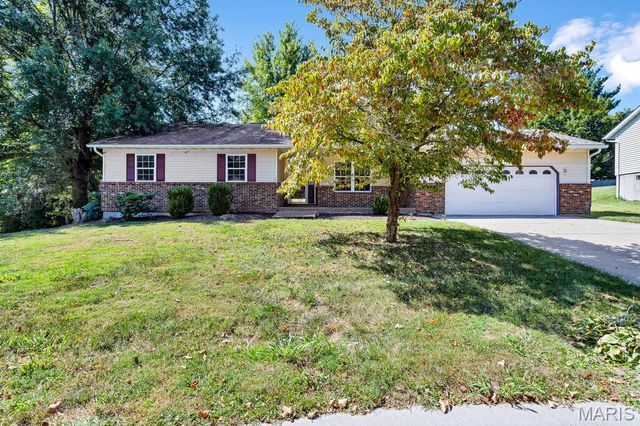 528 Andra Drive, Maryville, IL 62062