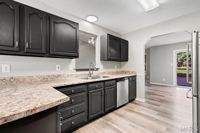 528 Andra Drive, Maryville, IL 62062