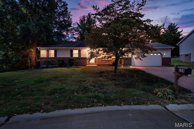 528 Andra Drive, Maryville, IL 62062
