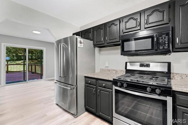 528 Andra Drive, Maryville, IL 62062