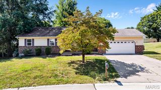 528 Andra Drive, Maryville, IL 62062