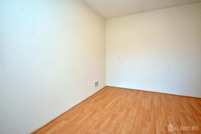 620 S Randolphville Road, Piscataway, NJ 08854