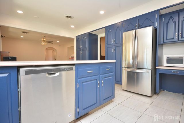 620 S Randolphville Road, Piscataway, NJ 08854