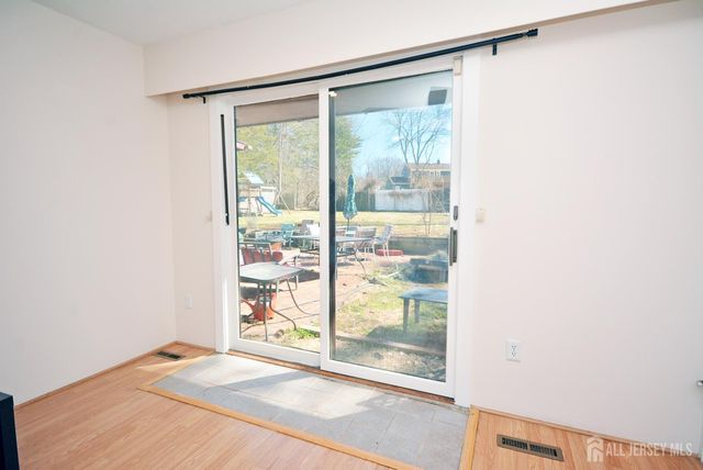 620 S Randolphville Road, Piscataway, NJ 08854