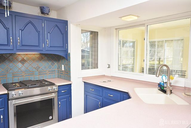 620 S Randolphville Road, Piscataway, NJ 08854