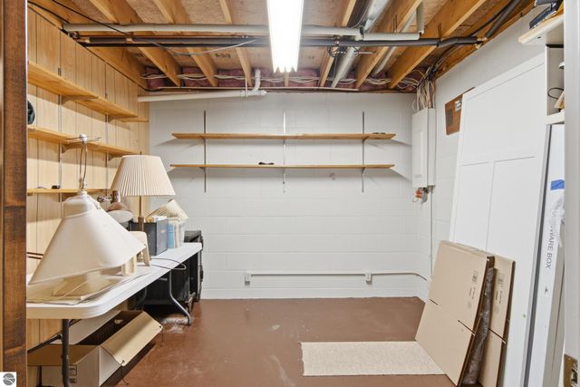 4165 Holiday North Court, Traverse City, MI 49686