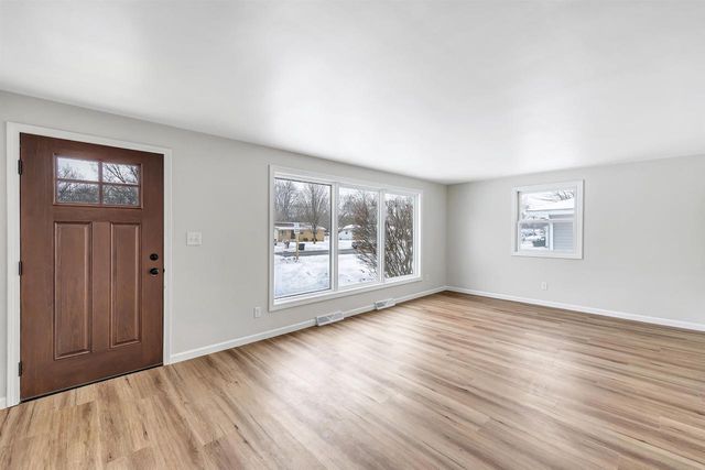 1133 CARDINAL LANE, Green Bay, WI 54313