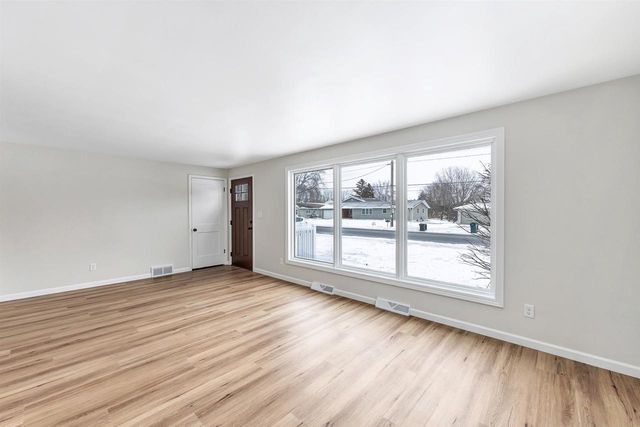 1133 CARDINAL LANE, Green Bay, WI 54313