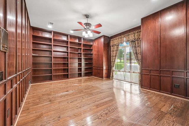 2237 High Country Drive, Carrollton, TX 75007