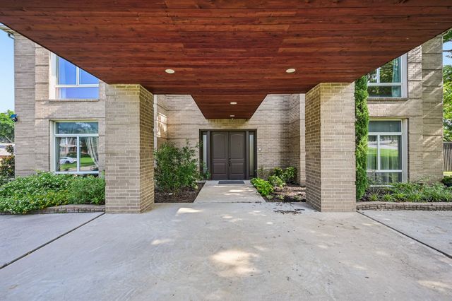 2237 High Country Drive, Carrollton, TX 75007