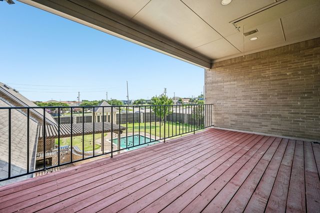 2237 High Country Drive, Carrollton, TX 75007