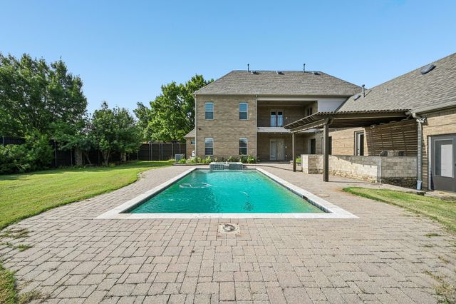 2237 High Country Drive, Carrollton, TX 75007