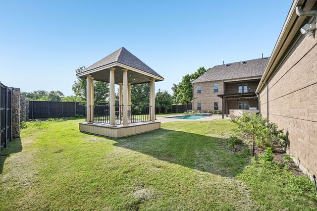 2237 High Country Drive, Carrollton, TX 75007