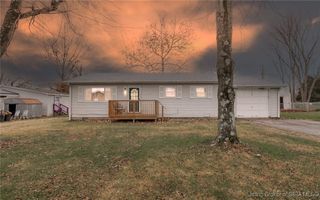 320 New York Street, Austin, IN 47102